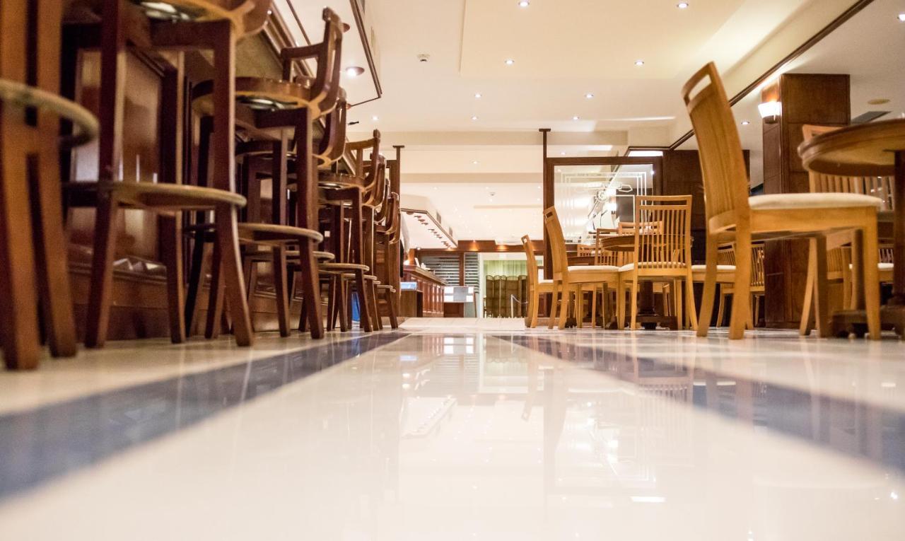 Manousos City Hotel Rhodes City Exterior foto